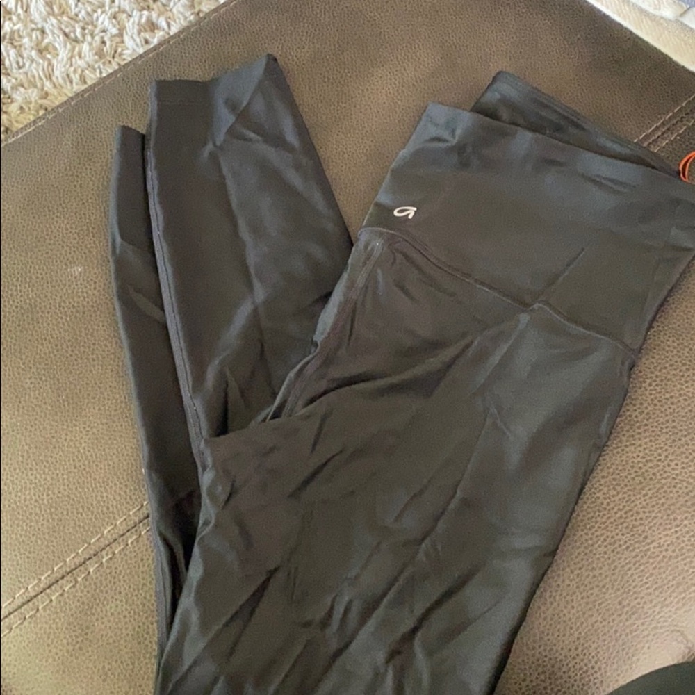 Gap fit maternity leggings S
